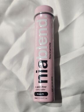 niablandi Niacinamide Concealer -(Shade F4)